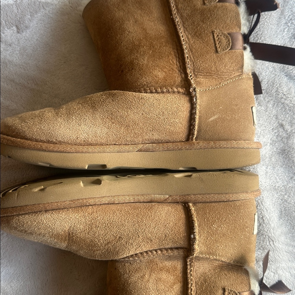 Youth/Kids Ugg Bailey Bow II Boot - Picture 8 of 10